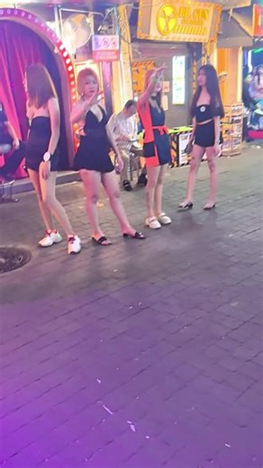 芭堤雅walking street#酒吧现场 #演出现场拍摄