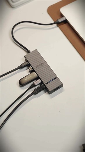 🔌 Découvrez le Hub USB 6-en-1—votre nouvel acolyte multitâche ! 🚀 Connectez tous vos appareils en même temps et facilitez les transferts de fichiers. 📂⚡ #UGREEN #hub #usbc #macbook | UgreenFr