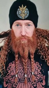 Owen Janes - OJ - How to create a basic beard braid: (I...