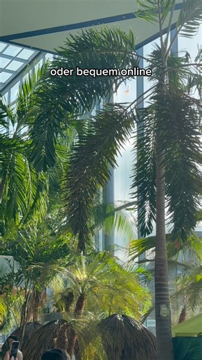 📢 Verlängert bis Sonntag, den 23. Februar! 🤑 Gönn dir eine Auszeit in der Therme Erding und spare 21 € mit dem ALDI SÜD Winterticket 2025*! 🏝️Bis Sonntag, den 23. Februar in deiner ALDI SÜD Filiale oder online auf aldi-deals.de – schnapp dir das unschlagbare Angebot! 💙 1 Tageskarte für 1 Person inkl. Therme & Erlebnisbad mit Galaxy Rutschenwelt (Wert = 57,00 €) 💙 inkl. Wochenend-, Ferien- & Feiertagszuschlag 💙 inkl. garantiertem Eintritt an einem beliebigen Besuchstag bis 19.12.2025 (Wert 