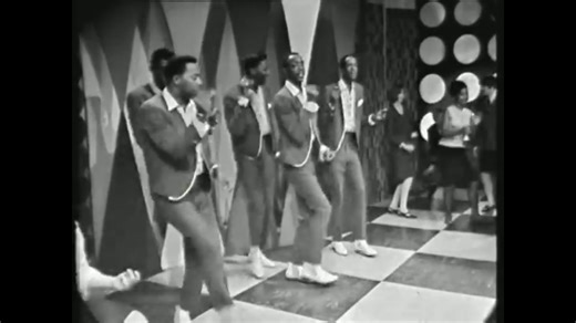 The Temptations – Get Ready ... 🎧 Check out this amazing song: https://goldenoldies.topgreatsong.com/the-temptations-get-ready?utm_source=facebook&utm_medium=preel&utm_campaign=legendaryhitslegacy | Legendary Hits Legacy