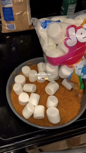 Bake With Me 🍪 My Toxic Trait Is Needing a Little Treat #BakeWithMe #CozyVibes #LittleTreat