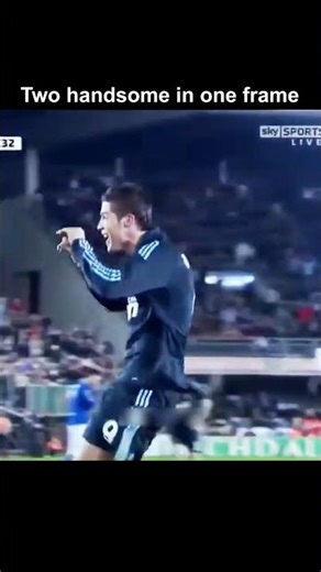 Ronaldo and Kaka 🤯..#TwoHandsomeInOneFrame #CristianoRonaldo #CR7Charisma