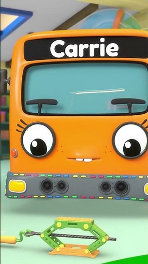 Vehicle Engineering makes Bobby the Bus HAPPY! 🚌 #Shorts #Geckosgarage
