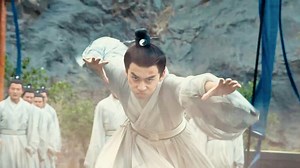 398K views · 6.4K reactions | The bullied man exploded, and his Toad Kung Fu shocked everyone 【Drama Name】神雕侠侣：问世间 / The Return of the Condor Heroes: Ask the World #drama #movie #中国电视剧 #电影 #神雕侠侣问世间 #金庸 #武侠 #功夫 #杨过 #古装 | 花生追剧 | Facebook