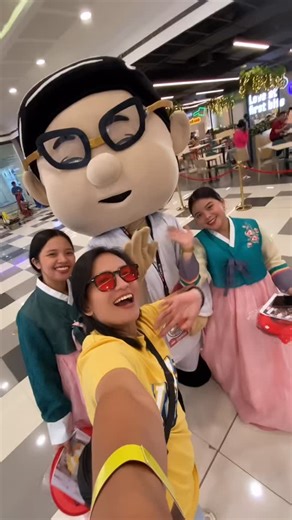 The wait is over! Your newest food adventure spot is finally here — the Foodcourt at SM City Trece Martires is now open! 🥳 It’s the newest go-to place for all kinds of cravings, offering a variety of dishes and drinks that are sure to satisfy every taste. The space is colorful, cozy, and IG-worthy, perfect for those who love taking photos while enjoying good food. 😋✨ 📍 Visit the new Foodcourt on the Second Level of SM City Trece Martires and enjoy a fun, flavorful experience with your friends