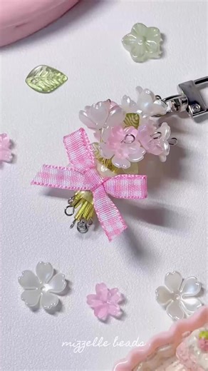 Unique Flower Bouquet Keychain Gift for Valentine's Day