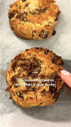 Ohne Mehl & ohne Zucker: Weiche Chocolate Chip Cookies - glutenfrei #keto #shorts #gesund #lowcarb