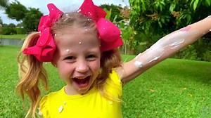 Stacy and dad are popping balloons with surprises 🌕🌕🌕🍄🍄🐽🐽🍫🍫🍫 | Stacy Family Baby Cartoon