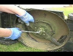 Rasenmähermesser wechseln - Anleitung