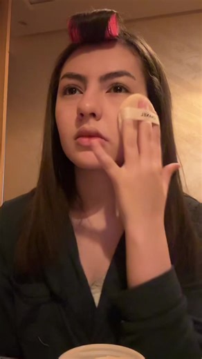 Glowing Makeup Tutorial with Good Moisturizer