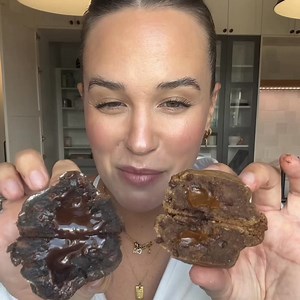 Meet the Fat & Weird Cookie Sampler Pack 🍪✨ 10 legendary cookies in one box – 4 MEGAs 6 MINIs – including limited edition flavors you won’t find anywhere else. From Blue Monster to Birthday Cake, this pack is the ultimate cookie taste test. 🚚 FREE shipping included! | Fat and Weird Cookie