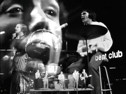 The Dave Clark Five 1968 - Red Balloon ... 🎧 Watch and enjoy the song: https://hitsofthepast.topgreatsong.com/the-dave-clark-five-1968-red-balloon?utm_source=facebook&utm_medium=preel&utm_campaign=goldenoldiesforever | Golden Oldies Forever