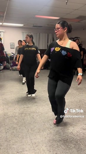 Experience Folklórico Dance at Hermosa Beach Theater