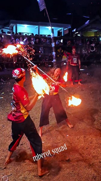 cewek vs cowok "gedruk bumi potok sejati"
