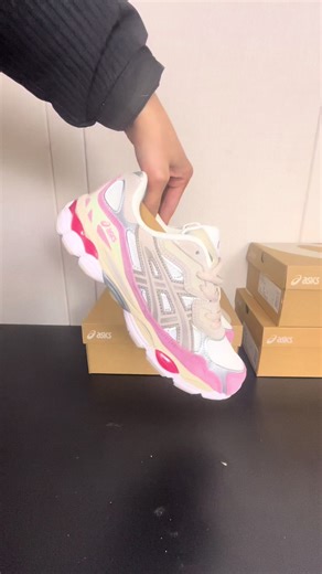 Comfortable and Stylish Asics Sneakers for Every Outfit