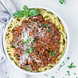 2K views | ✅ RECIPE: https://www.rachelcooks.com/instant-pot-bolognese/ Try Instant Pot Bolognese sauce for your favorite pasta. Normally simmered for hours, this Bolognese can be made in just over an hour using your pressure cooker, with the same delectable result! | Rachel Cooks | Facebook