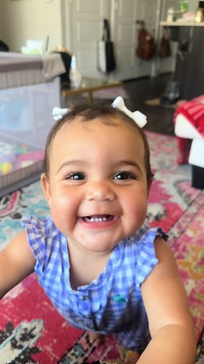 My sweet December baby 😭🎅🏼 #newborn #december #baby #babygirl #trend