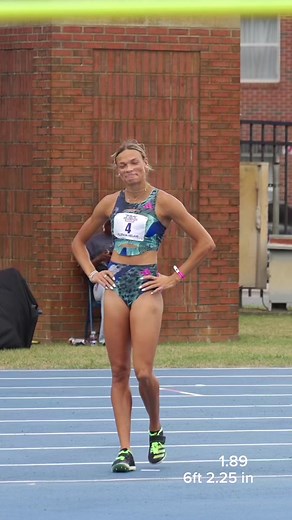 high jump 🤝 public self talk #highjump #vibez #lit