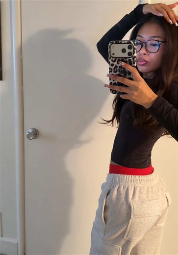 cargo sweatpants from Glowmode on Shein 🍒 use my coupon code SP1USkaliekaay030 for extra savings #SHEINtrends #SHEINsports#ad @shein_sports@sheinofficial @shein_us ID: 42058061 🔗: https://shein.top/ai76qyq