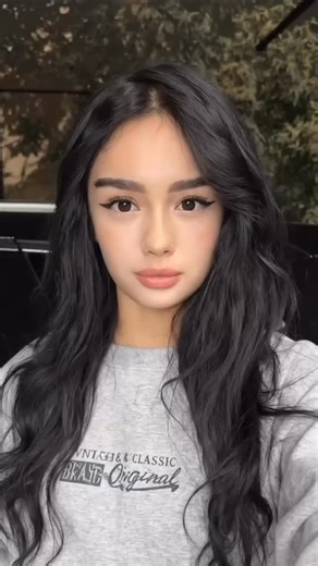 👾 Zapal Zone - enjoy bro! on Instagram: "#🇯🇵Japan is turning footsteps into electricity! Using piezoelectric tiles, every step you take generates a small amount of energy. Millions of steps together can power LED lights and displays in busy places like Shibuya Station. A brilliant way to create a sustainable and smart city • turning m...."