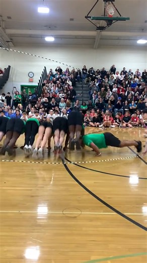 Coordination level: Expert 🚀👏 | UNILAD