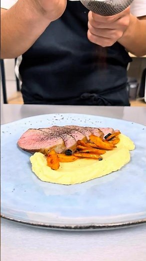 TAGLIATA DI CONTROFILETTO con aglio nero | Ricetta gourmet facile | #shorts