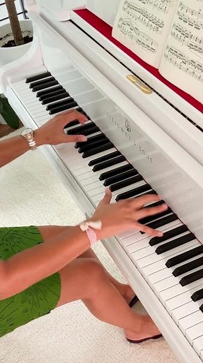 Chopin Etude Op. 10 No. 4 #piano #pianomusic