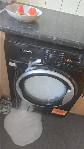 Destruction Lg washing machine with wet towel 😱