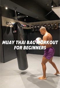 Muay Thai heavy bag workout with CEO Willy: 4 effective combos for beginners🥊 #muaythai #workout #training #mma #gymtok