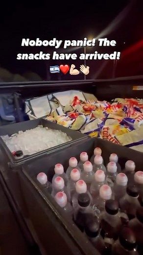 Snacks being distributed to soldiers on the frontlines 🇮🇱 #israel #idf | Jewlish