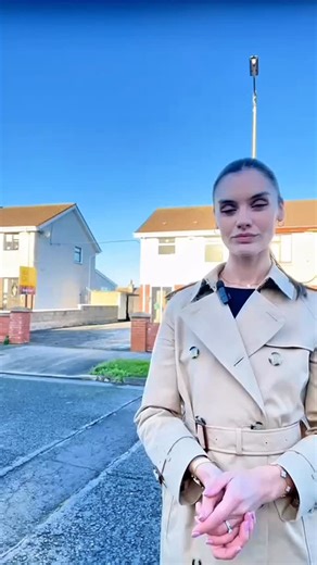 🏡✨ New Listing ✨🏡 📍 8 Tymonville Court, Tallaght, Dublin 24 🛌 3 Bed 🛁 1 Bath 🏡 End-of-terrace home 🌳 XL rear garden ♨️ Oil-fired central heating 🚗 Large private driveway for off-street parking 😊 Ideal for a wide range of buyers 📍 Excellent location, close to shops, schools & transport 💵 Guide Price: €395,000 📲 086 0135054 📧 abby.shaw@raycooke.ie 💻 Register your interest today to arrange a viewing! #raycookeauctioneers #dublinproperty #newlisting #propertyexperts #newhome | Ray Cook