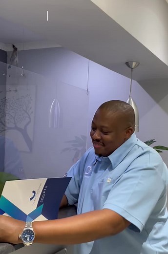 Straight from the dentist’s chair: Dr. Moloi shares his insights on Local vs. General Anaesthesia. 🦷💉