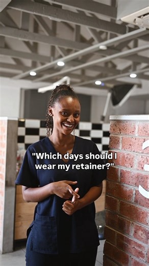 When should you wear your retainer? Every day 😌 Teeth like to move back. Miss too many nights and things shift. If it feels tight or doesn’t fit anymore, book a check-up 🦷 | Dr Marié Coetzee Modern Dentistry