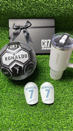 Sorpresa con regalo CR7: Set exclusivo de Ronaldo