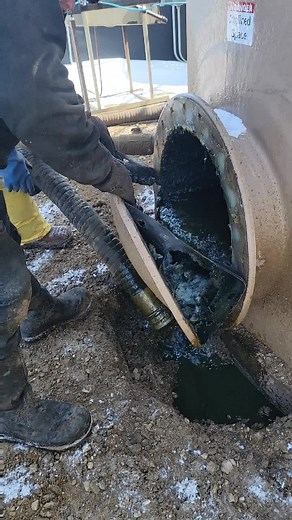 hydrovac cleaning saltwater tank bottoms.@thejensenfam990122 #massiveservicesllc #hydrovac #oilfieldstrong #northdakota #oilfield