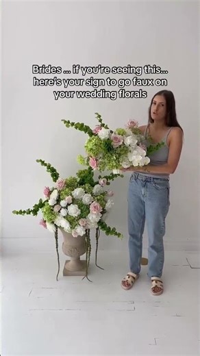 Wedding fauxs that look just like the real thing, no wilting, no seasonality, just beautiful florals