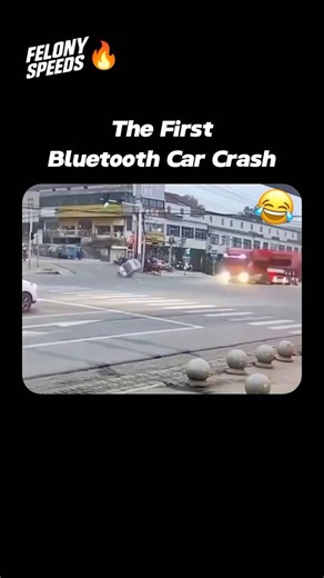 The First No-Contact Crash