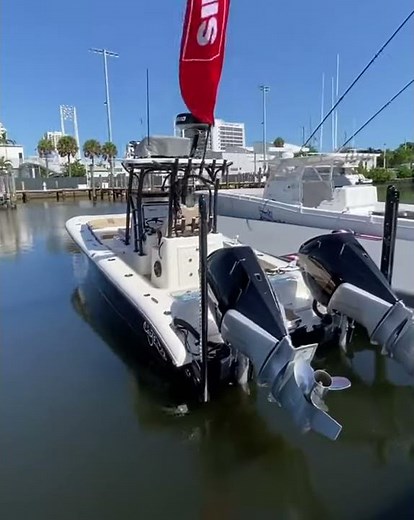 Cayo Boatworks 26’ Hybrid Catamaran with Twin Mercury V8