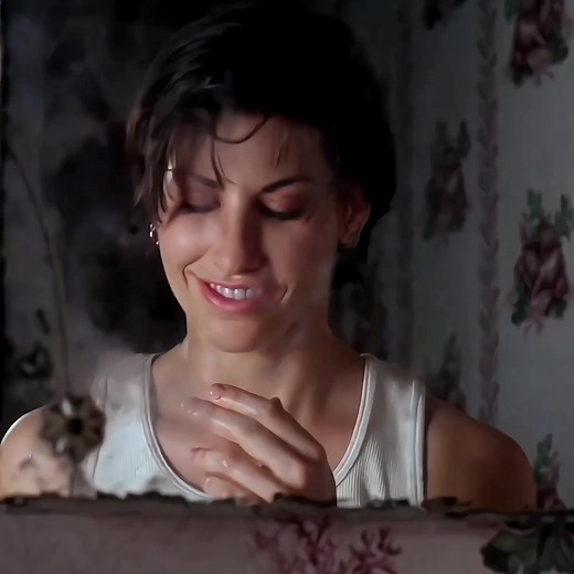 Rewatching Bound: Corky & Gina Gershon's Lesbian Edit