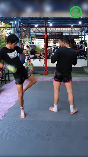 Sitjaopho Muay Thai Sparring and Defense Tutorial in Thailand