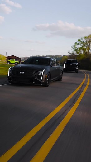 Rolling into the weekend in style. 🙌 #Blackwing #CT5V #VSeries #EscaladeV