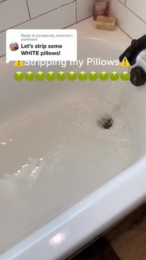 How to Strip and Wash White Pillows in Bathtub