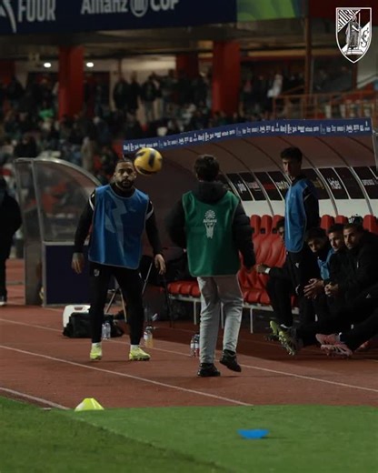 Vitória Sport Clube on Instagram: "O futebol que nos une 🫶 Um momento para mais tarde recordar. #UnidosPeloVitória • #SCPVSC"