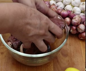 354K views · 577 reactions | Mechado is a Filipino tomato-based braised beef with savory-tangy flavors from calamansi and soy sauce. Traditionally made using leaner and inexpensive cuts of beef larded with pork fat to keep it juicy and more flavorful. learn more about this dish and get printable recipe at https://www.foxyfolksy.com/beef-mechado/ | Foxy Folksy - Modern Filipino Kitchen | Facebook