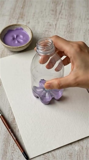 #DIY Bottle + Paint = Beautiful Flower Art #creativeideas