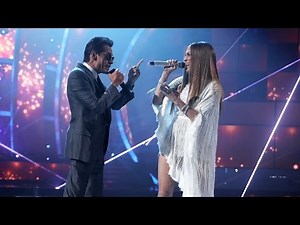 Watch Jennifer Lopez and Marc Anthony Share a Kiss on Stage at Latin GRAMMYs!