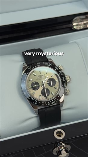 Elegant Watch Design: Would You Wear This Timepiece?