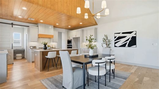 Some homes just have a certain calm to them 🌿 The Edgewood’s open layout, soft natural light, and pond-facing patio create a space that feels both welcoming and elevated. Now listed in Magnolia Heights, a luxury Bixby community. A half-acre corner lot, pond views, and a layout that just works. Available & move-in ready! Want to see more of this home? Find the details on our website! 🌐 www.cozortcustomhomes.com . . . #BixbyRealEstate #OklahomaHomes #CustomHomeDesign #NewListingOK #HomeBuildersO