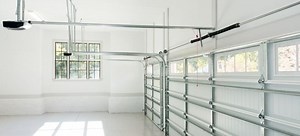 How to Paint a Garage Ceiling | DoItYourself.com